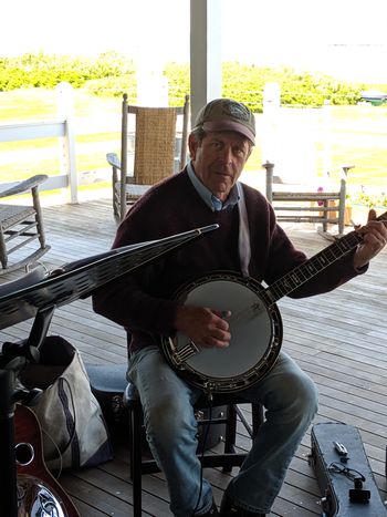 Pete on banjo

