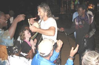 Tony Vacca and Baaba Maal in concert in Dakar, Senegal
