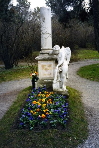 Mozart grave, Vienna, 1999
