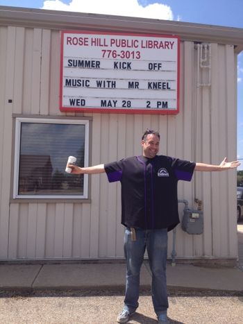 Mr Kneel @ Rose Hill Public Library in Rose Hill, KS (May 28, 2014)
