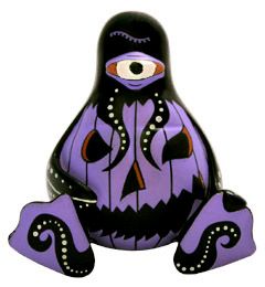 Octogwin ("Goth" variant) figure for October Toys "Gwin" series
