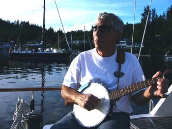 Nothing like banjo on the boat to be popular at an anchorage
