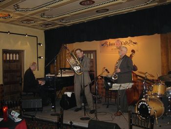 NuQuartet Plus @ Jazz Cafe - April 2008 (4): Gary Schunk, Brad, Steve Wood, Nick Calandro, Bill Higgins
