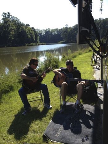 Pickin' by a river w/ Kevin Smith in NC
