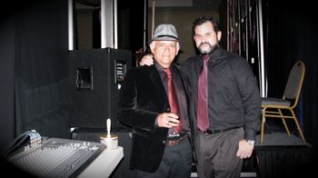 Jesus y Alberto Morales en el Backstage de Los Premios Latino Diamante en Raligh,NC
