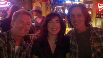 (l. to r.) Guitarist Bob Gothar, Samantha Elin, and Beach Boys singer John Cowsill - Photo by Dan Hu
