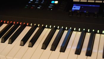 Keyboard controller at the desk
