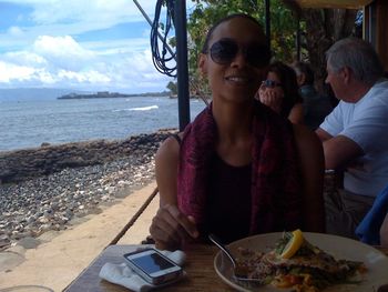 Jamila in Maui, lunch at Malao
