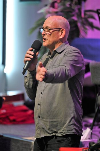 Pastor Geoff Winter

