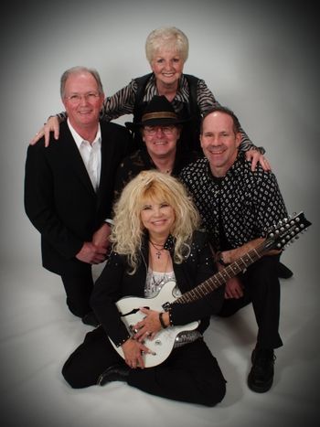 "CenterStage" Band, (L-R) Roger Pirtle, Patti Levely, (center) Phil Vorce, Jim Tobin, (front center)

