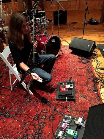 Great Playing From Travis While Demonstrating A New Maxon Overdrive Pedal.
