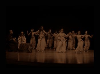 Hernan Ergueta - Cuerpo de baile de Leyla Center (2011)
