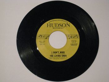 "I Dont' Mind" b/w "Self-Centered Girl" 45rpm by The Living Ends (1965)
