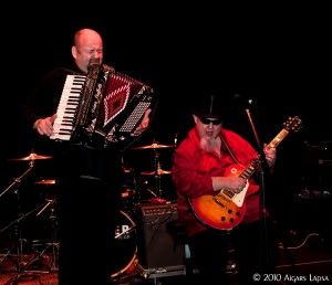 Blues_Revue_Pic-Lucernce_JT_Lauritsen_and-Bryan_Lee

