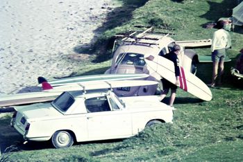 Bruce Ryan coming in from a classic Ahipara session....summer of '67 is that a Tatahi boardriders sweat-shirt i see?...
