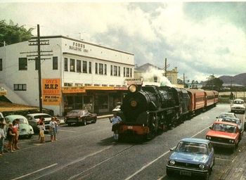 escpecially those old steam trains... hissin' and spittin and rumbling along..smoke everywhere!!......awesome.....Kawakawa 1975
