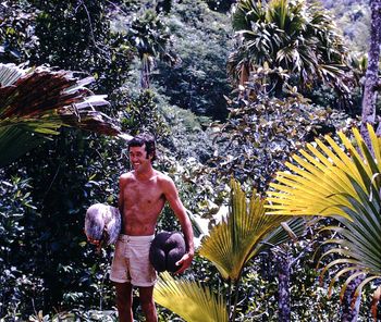 Surfer ....Ken Rouw...Seychelles Islands 1970.....beautiful !!
