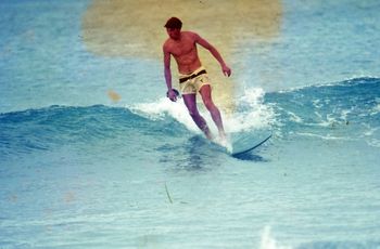 this is a great shot of Ian Butt.....epitimises the uncomplicatedness of the mid 60s surfing... Ian....'just takin it easy'!!!
