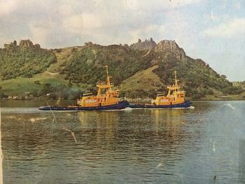 and remember the brand new tugs the Harbor-board  got for the refinery...1964..
