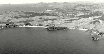 Sandy's and Wooleys Bay 1947
