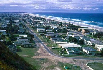 can you believe.....Gold Coast...Surfers Paradise 1962
