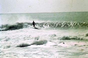 Roddy Finlayson trying a parallel stance on a pumping Ahipara day in '67
