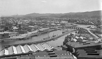 Gisborne Harbour 1920s...ship easiest way to supply Gisborne ....in the early days
