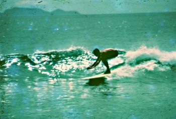 not sure what Tui is trying to do here.. but he was always crouching or sitting on his board....maybe he was trying 'less resistance' to get more speed....'aerodynamic Tui'....Ha!!........awesome fun days.....
