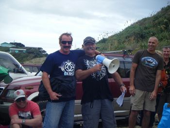 the Dargaville boys..Ian McCahon, Stephen Soole...and 62yr old Jonny Matich with the mega-phone.... The local crew having their annual surf contest(The 'Graig Osbaldiston' Memorial comp)..in memory of young Craig who died of a curs-sed melanoma..Craigs dad on the far right..we'll remember you bro..you were one of 'The Tribe"...Jono's got 14 grandkids!!!
