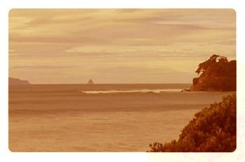 south end of Langs 1966... It was around now that we began to surf the 'south point' of Langs...was a pretty tricky wave to ride....but also got popular with the Auckland crew a couple of years later....
