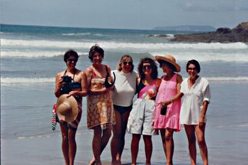 around the mid '90s.....reunion time for the girls..Sandy Bay!! Margaret (Player) Clements...Pat (King) Pickmere...Elaine (Crook) Beehre....Fay (Williams) Gerrand-Smale...Maxine (Robinson) Cochrane....Sue Pemberton...."the bunnies of the 60s"  woo hoo!!!
