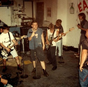 Live @ the 404 Willis, July 13th, 1991.

