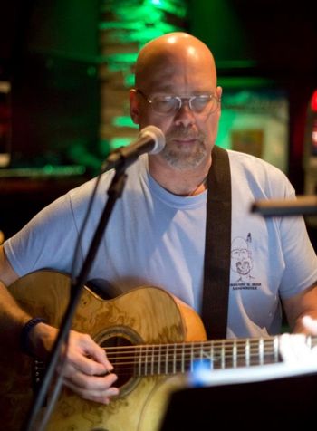 2013-04-16_Molly_Maguires_Open_Mic
