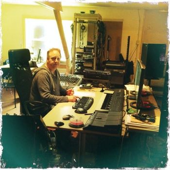 The master: Eric van de Lest. (Recording Back Porch.)
