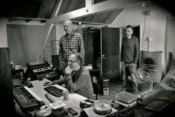 ﻿Bart, Eric & René van Mierlo listening to tracks. (Recording Back Porch.)
