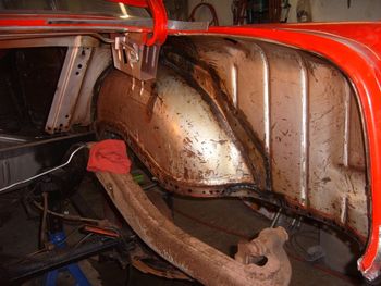 57_Chevy_right_rear_inner_trunk_wall_welded
