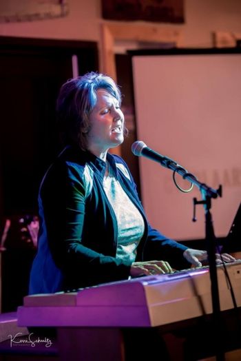 Cyndi Aarrestad - in concert - 2017 - Saskatchewan
