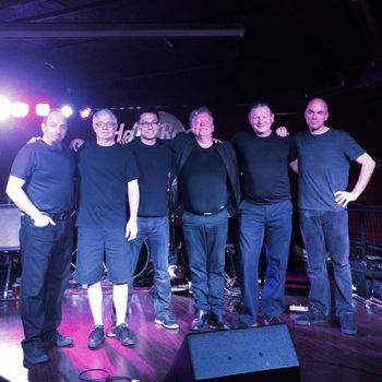 2015_dubh_group 2015 DÚBH with Dave Brooks, Tim Lee, Damien Bracken, Marek Dykta and Tom Griesgraber.
