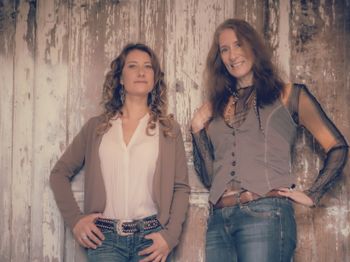 Suzie Candell & Beth Wimmer Duo
