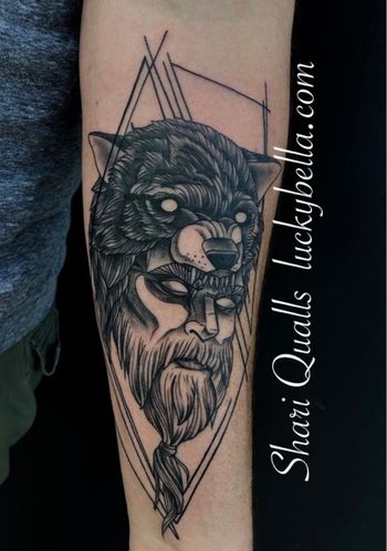 Neotraditional Bear Tattoo by Shari Qualls at Lucky Bella Tattoos in North Little Rock, AR
