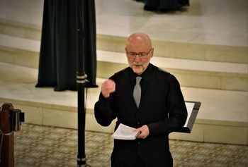 Donal McCrisken introduces some of the programme items during his farewell concert after 23 years as Musical Director of Cappella Caeciliana. Photographer - Vincent McLaughlin
