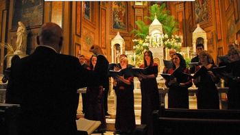 Philadelphia1 Donal McCrisken conducts Cappella Caeciliana in St Malachy's Church, Philadelphia.  Easter 2011
