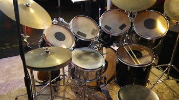KEVIN_MICHAELS_GOLD_DRUM_PIC
