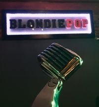 LIVE @ Blondiepop! 