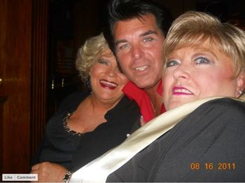 Me with Priscilla and Dona at Dads place in memphis for Elvis week 2011
