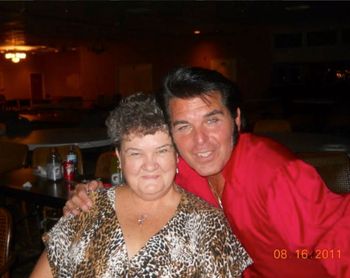 Me and Aundra in dads place at the Cedar Hotel in memphis for Elvis week 2011
