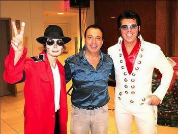 with MJX and Vinny from " Sounds Of Excellence" at the Freehold Mall in NJ  12-4-13
