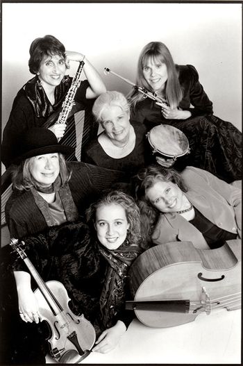 Liz Knowles, Sue Richards, Sarah Weiner, Nancy Karpeles, Debbie Nuse, & Carolyn Surrick (Photo by Irene Young)
