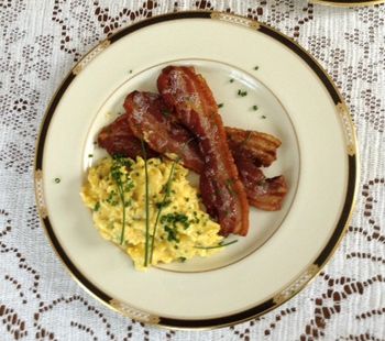 Soft Scrambled Eggs with Chives & Irish Cheddar with Oven-Baked Butcher Bacon
