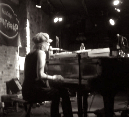 Ria_Bitter_End_1-20-10_piano_BW-3.jpg